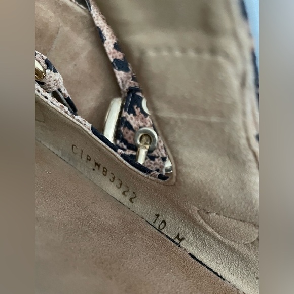 Stuart Weitzman Freely leopard cheetah suede buckle flat Sandal 10 - Picture 8 of 9